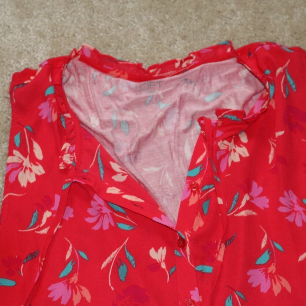 LOFT Sleeveless T-Shirt - Picture 3 of 4